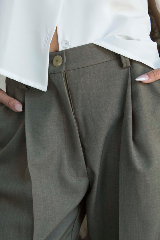 Pantalón sastre verde musgo