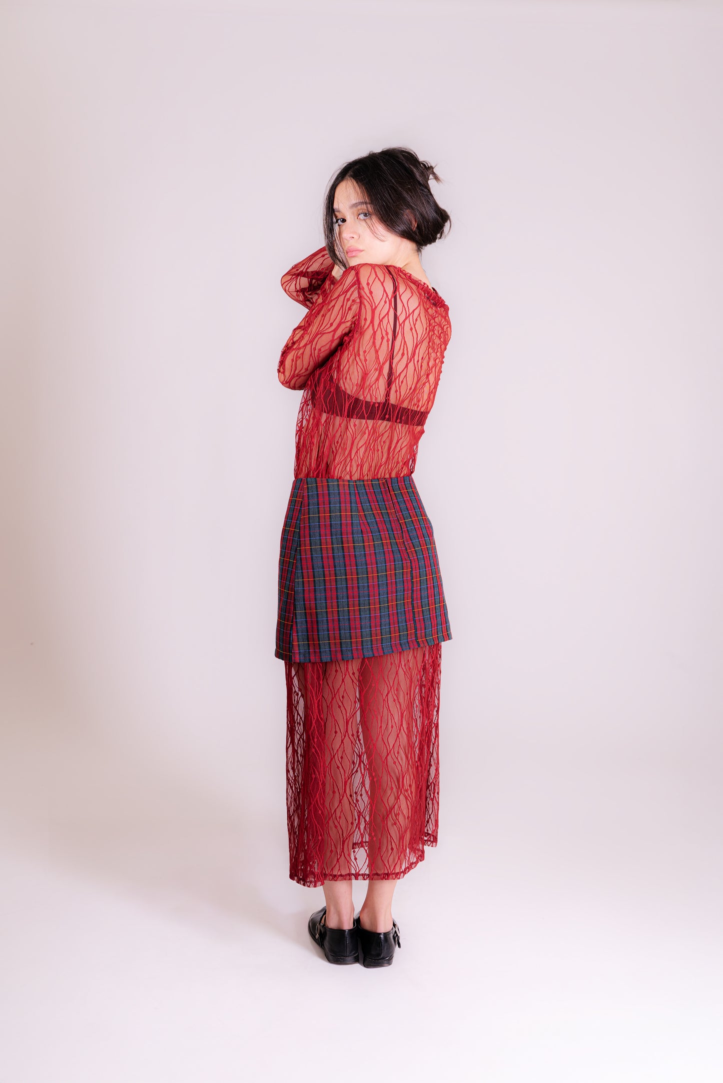 Vestido encaje burdeo