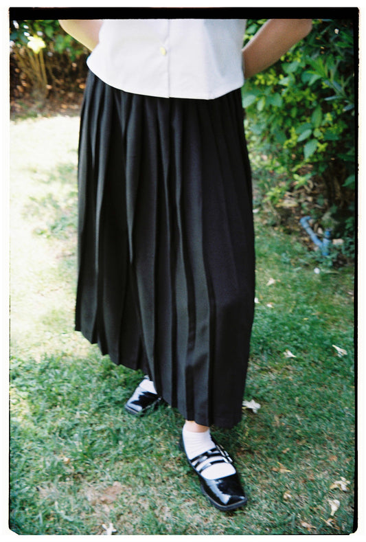 Falda larga tableada negra