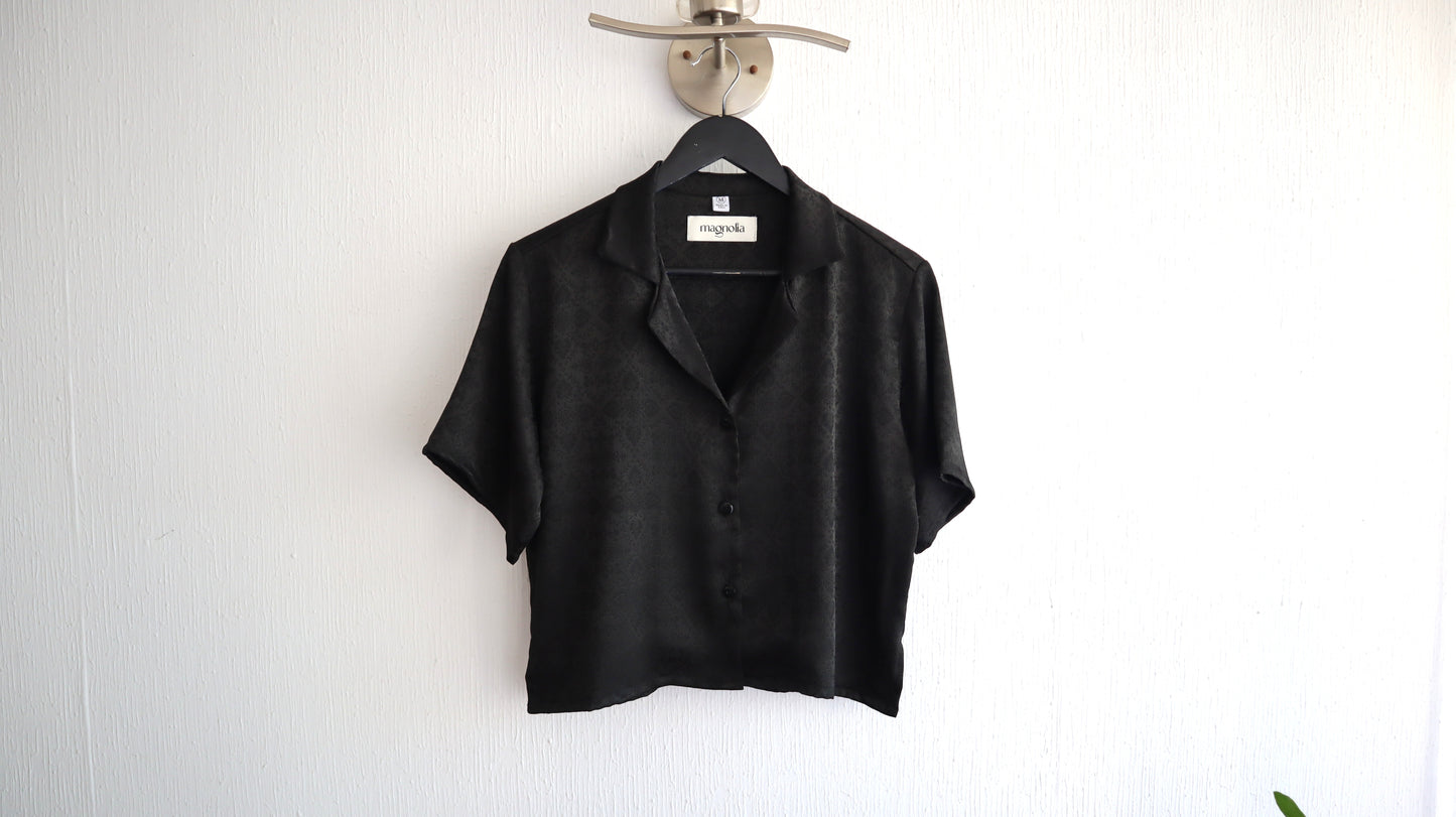 Blusa Berta satín negra