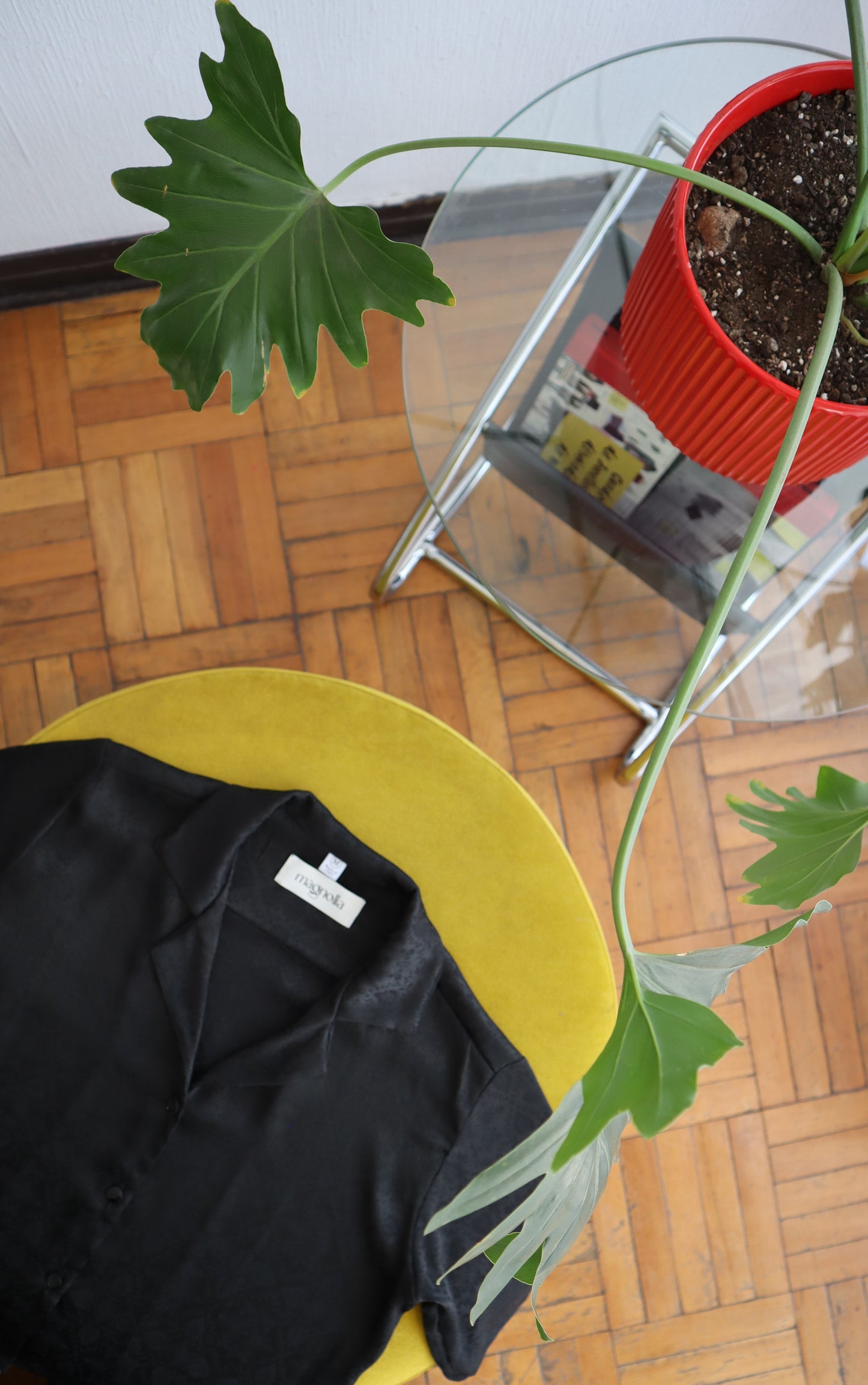 Blusa Berta satín negra