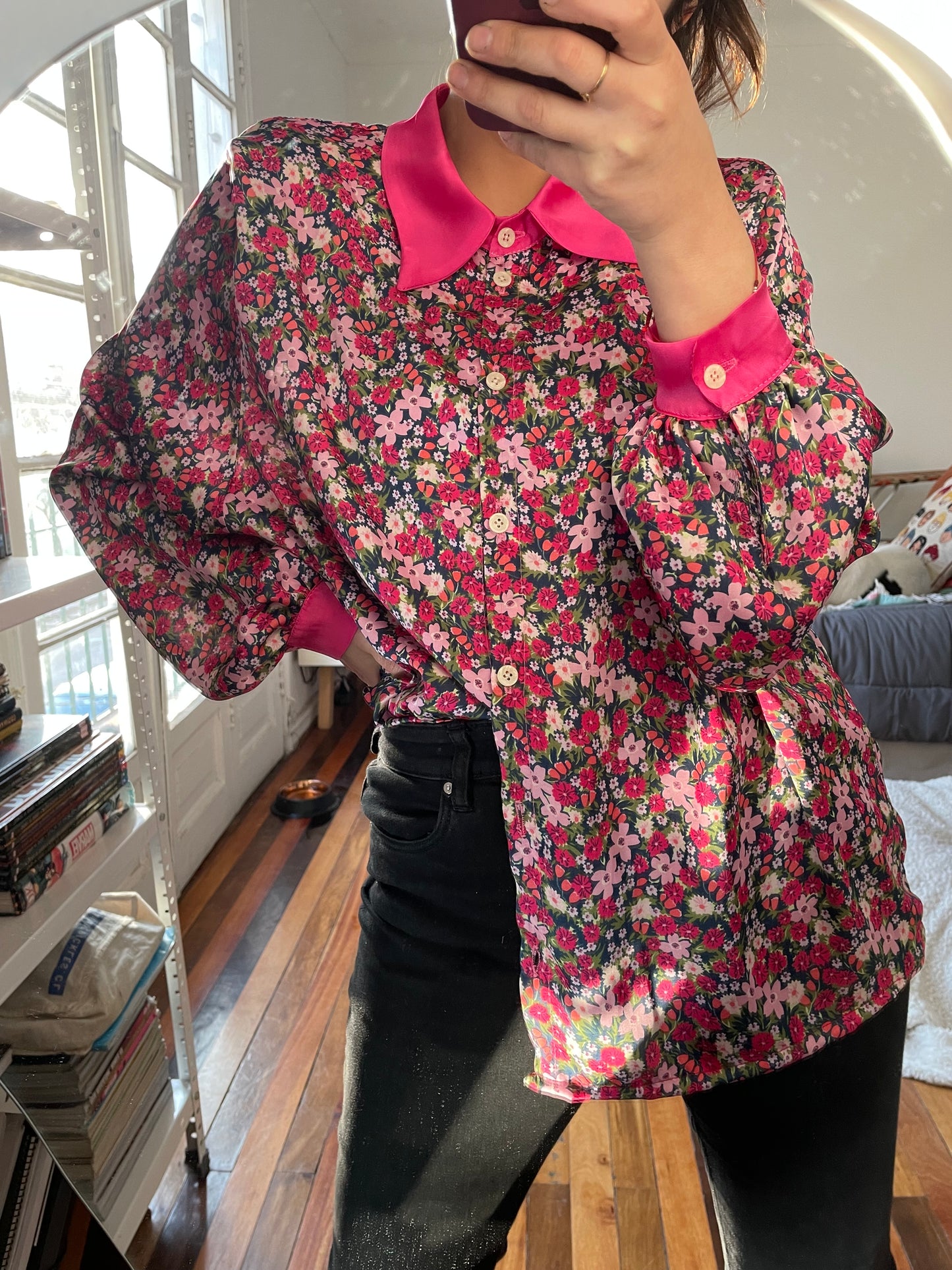 Blusa Fiorela floreada fucsia